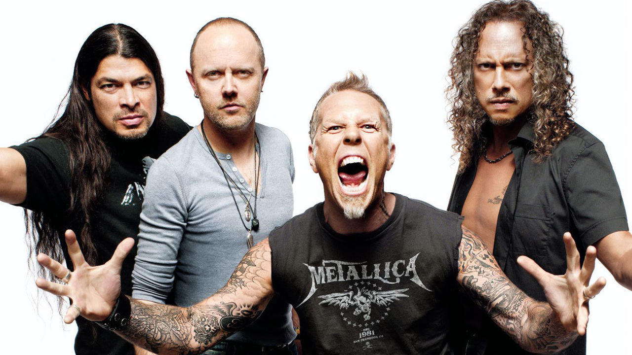 Metallica: Κυκλοφόρησαν το βίντεο από τη live εκτέλεση του «Master of Puppets» υπό βροχή
