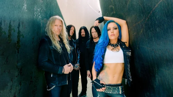 Arch Enemy: Εν αναμονή του νέου τους σινγκλ «Dream Stealer»